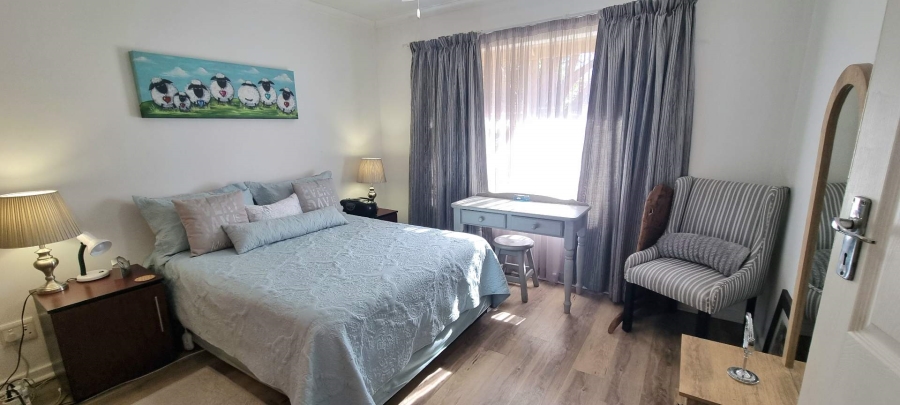 2 Bedroom Property for Sale in Langenhovenpark Free State